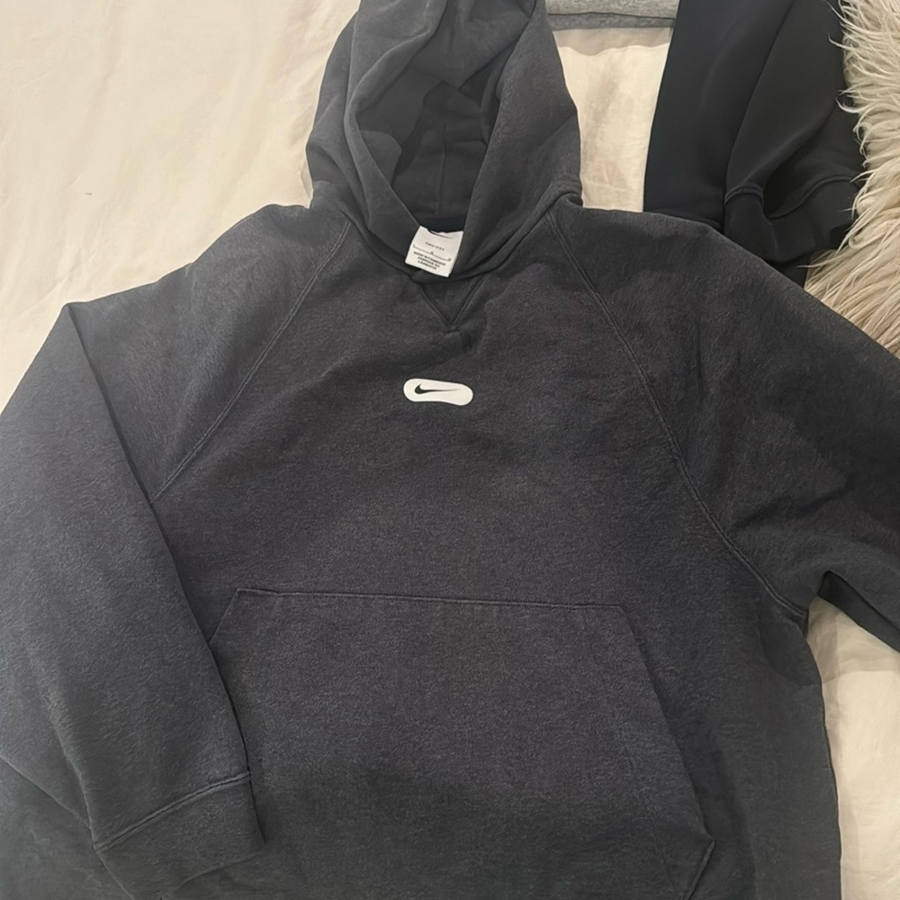 Cool hem nike swoosh sweatshirt